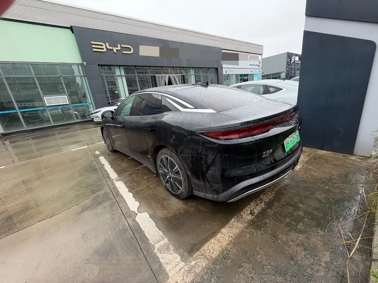 BYD 2025 Han l DM-i 1.5T stepless 200KM laser Radar flagship automatic gear 6
