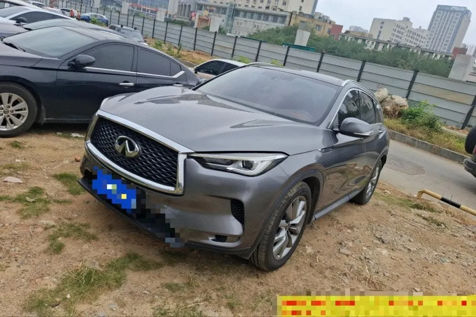 Infiniti 2020 QX50 2.0T stepless two-wheel drive fashion version of automatic gear - View 1