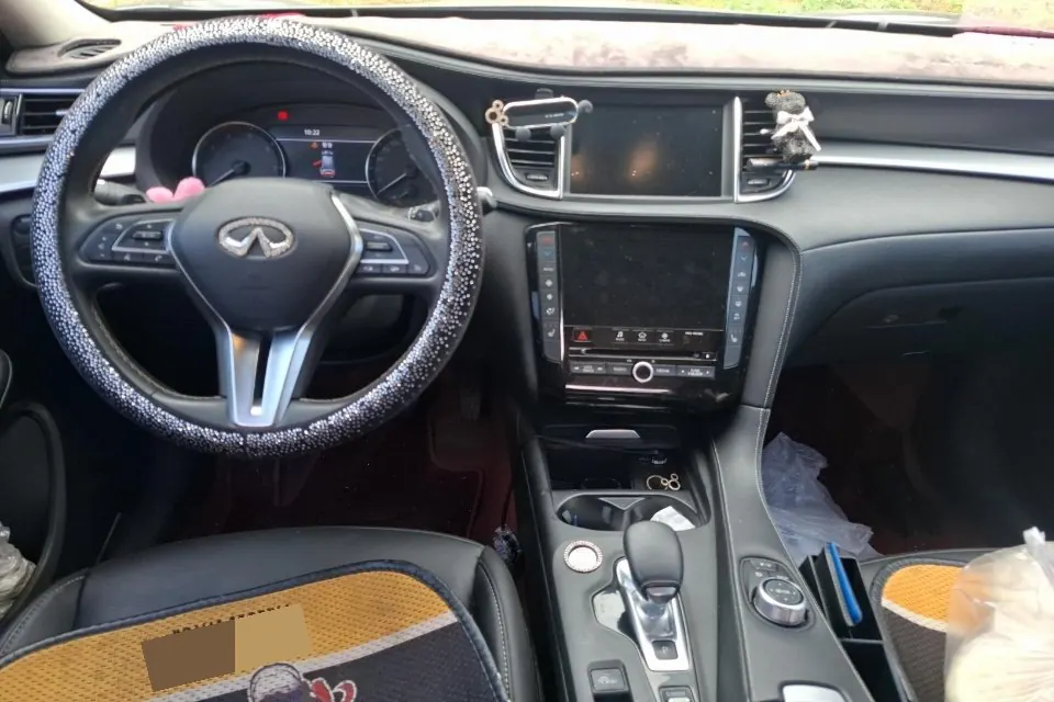 Infiniti 2020 QX50 2.0T stepless two-wheel drive fashion version of automatic gear 5