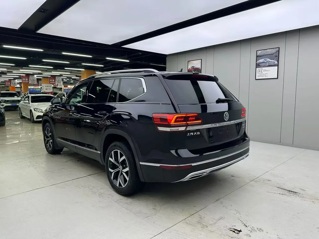 Volkswagen 2020 Tuang 2.0TSI 380TSI Four-wheel Drive Deluxe Edition Automatic Gear 9