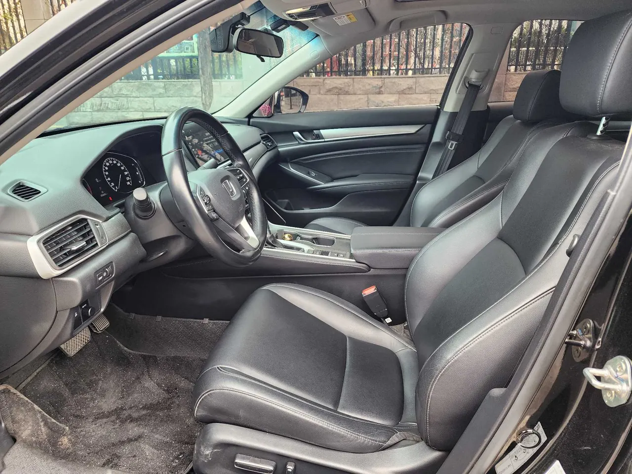 Honda 2022 10th Generation Accord 1.5T Stepless 260TURBO Deluxe Automatic Gear 8