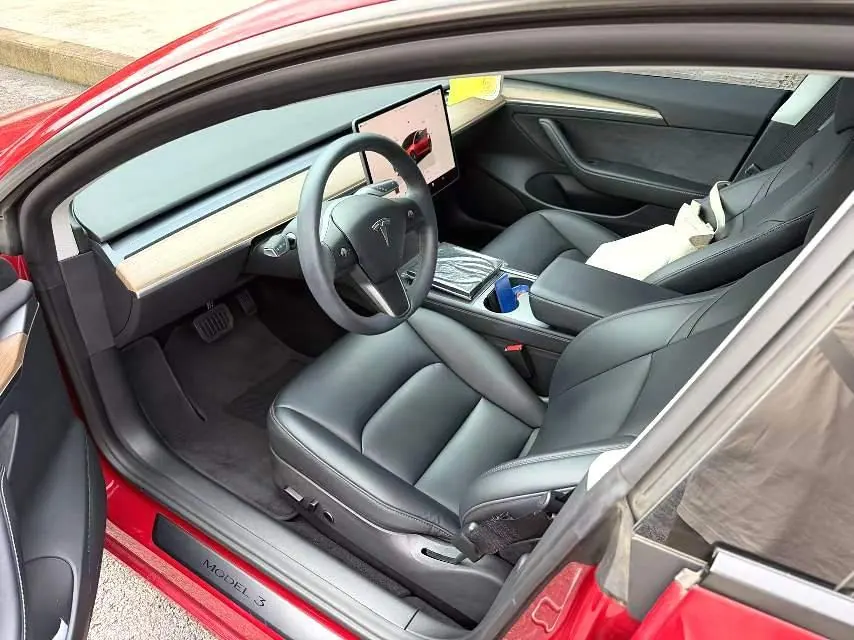 Tesla 2022 Model 3 rear-wheel drive version of automatic transmission 3