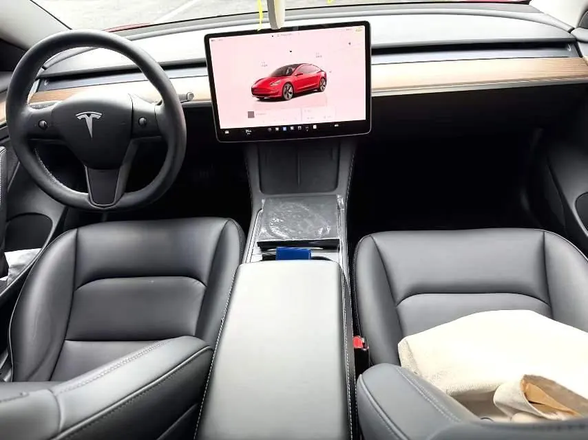 Tesla 2022 Model 3 rear-wheel drive version of automatic transmission 5
