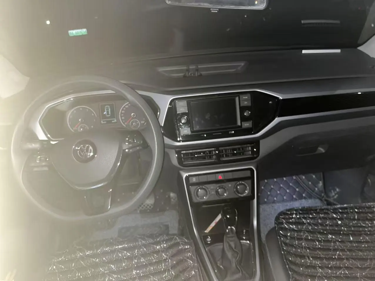Volkswagen 2020 T-Cross (Tujia) 1.5 Comfort Edition Automatic Gear 6