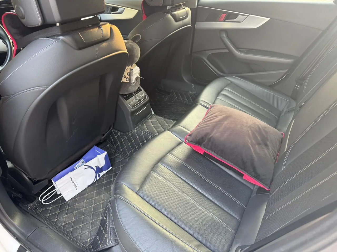 Audi 2020 A4L 2.0TFSI 40TFSI Fashion Dynamic Automatic 3
