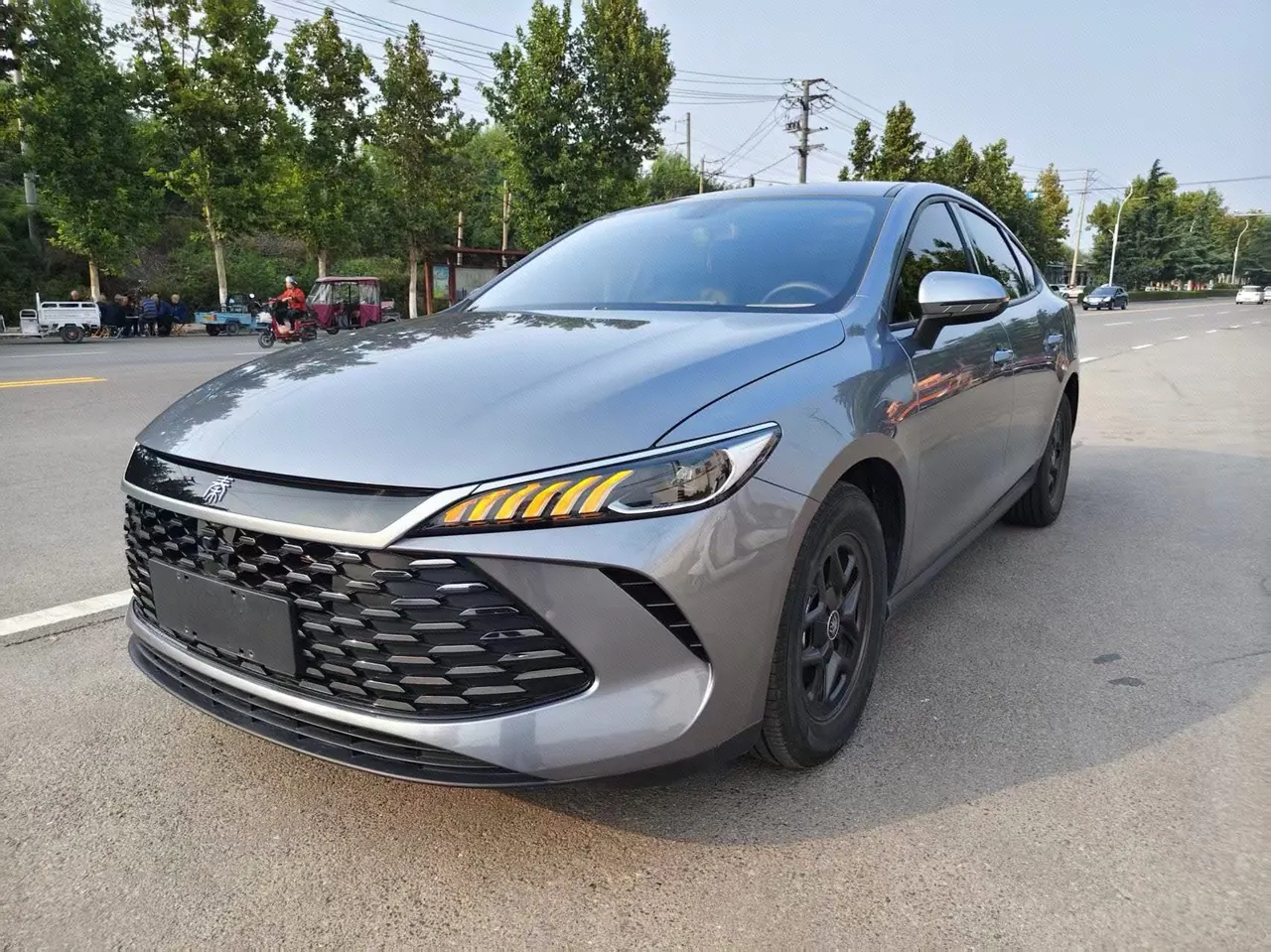 打开图片灯箱:BYD 2025 Qin PLUS DM-i 1.5 stepless intelligent driving version 55KM leading automatic gear