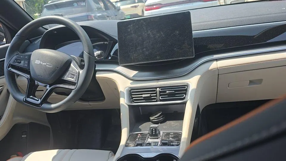 BYD Song PLUS New Energy 2023 Song PLUS DM-i 1.5 Stepless Champion Edition 150KM Flagship PLUS 5G Automatic Gear 6
