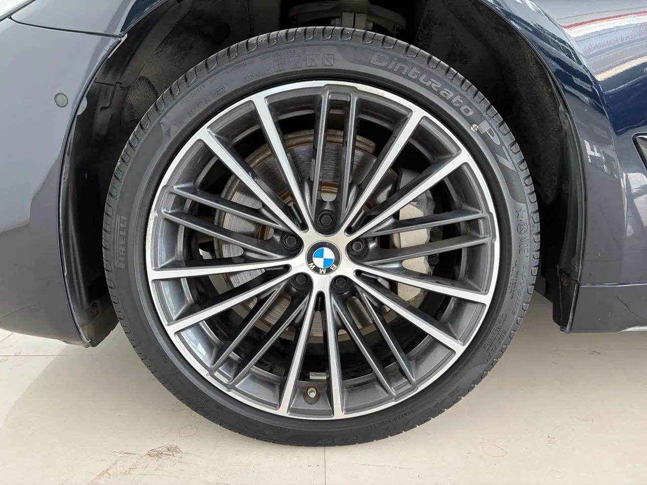 BMW 5 Series 2023 530Li 2.0T Leading M Sports Suit Automatic Gear 14