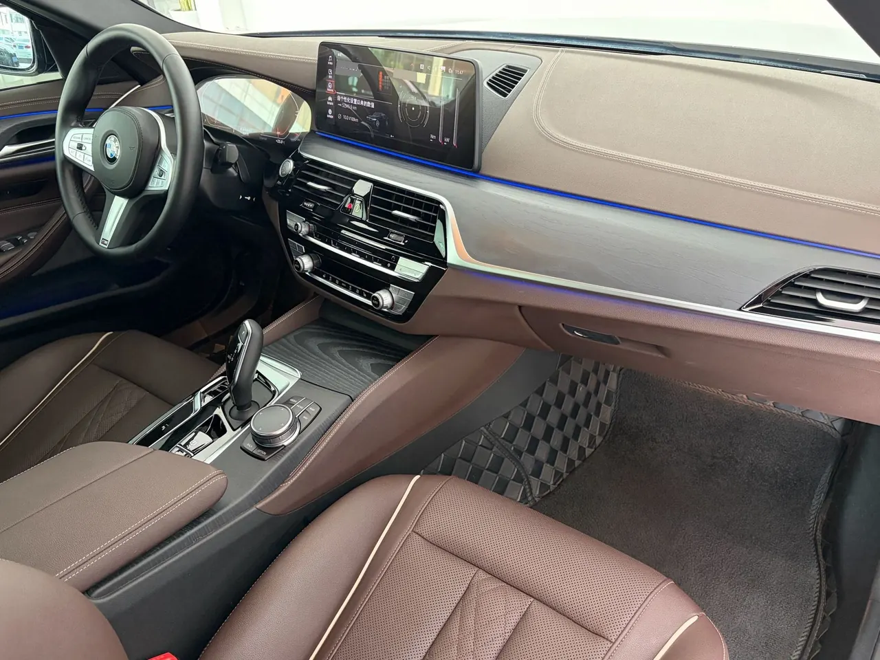 BMW 5 Series 2023 530Li 2.0T Leading M Sports Suit Automatic Gear 9