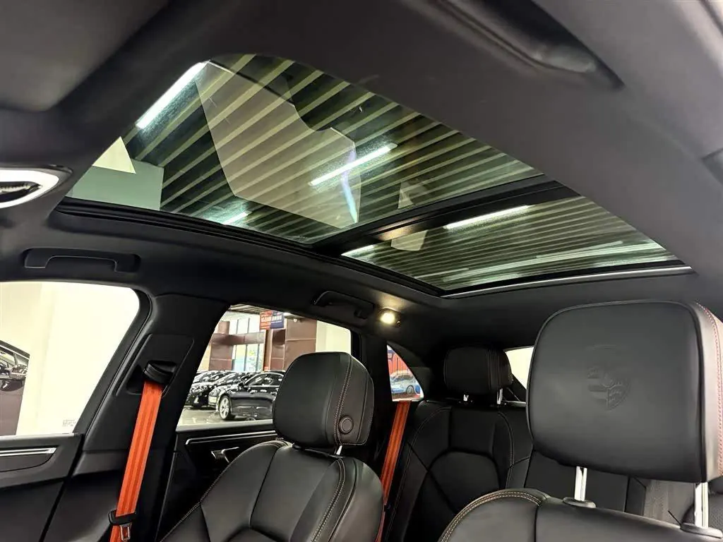 Porsche Macan (Imported) 2022 Macan 2.0T Automatic Gear 17