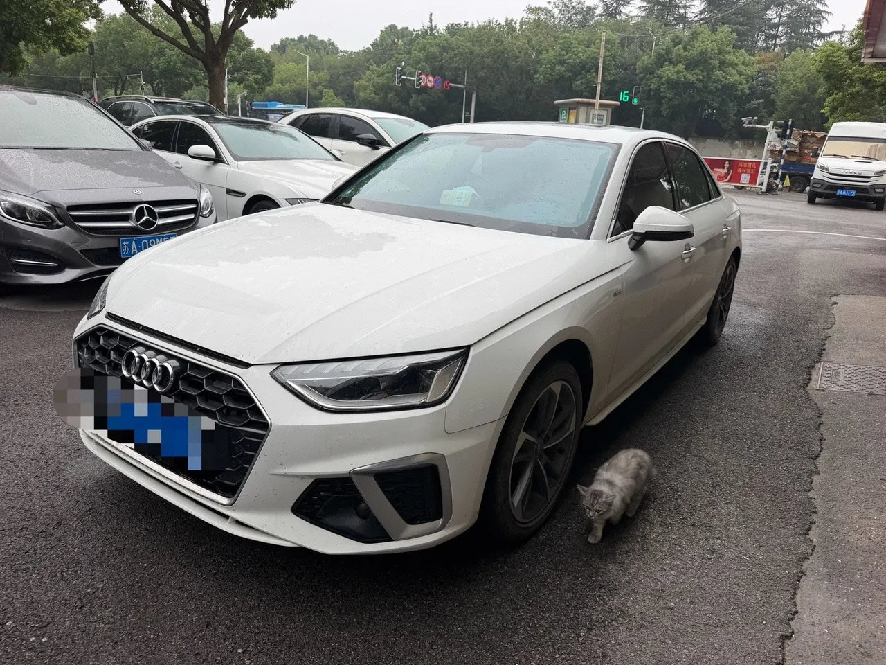Открыть галерею: Audi 2025 A4L 2.0TFSI 40TFSI 2 million Yuexiang Edition Fashion Dynamic Automatic Gear