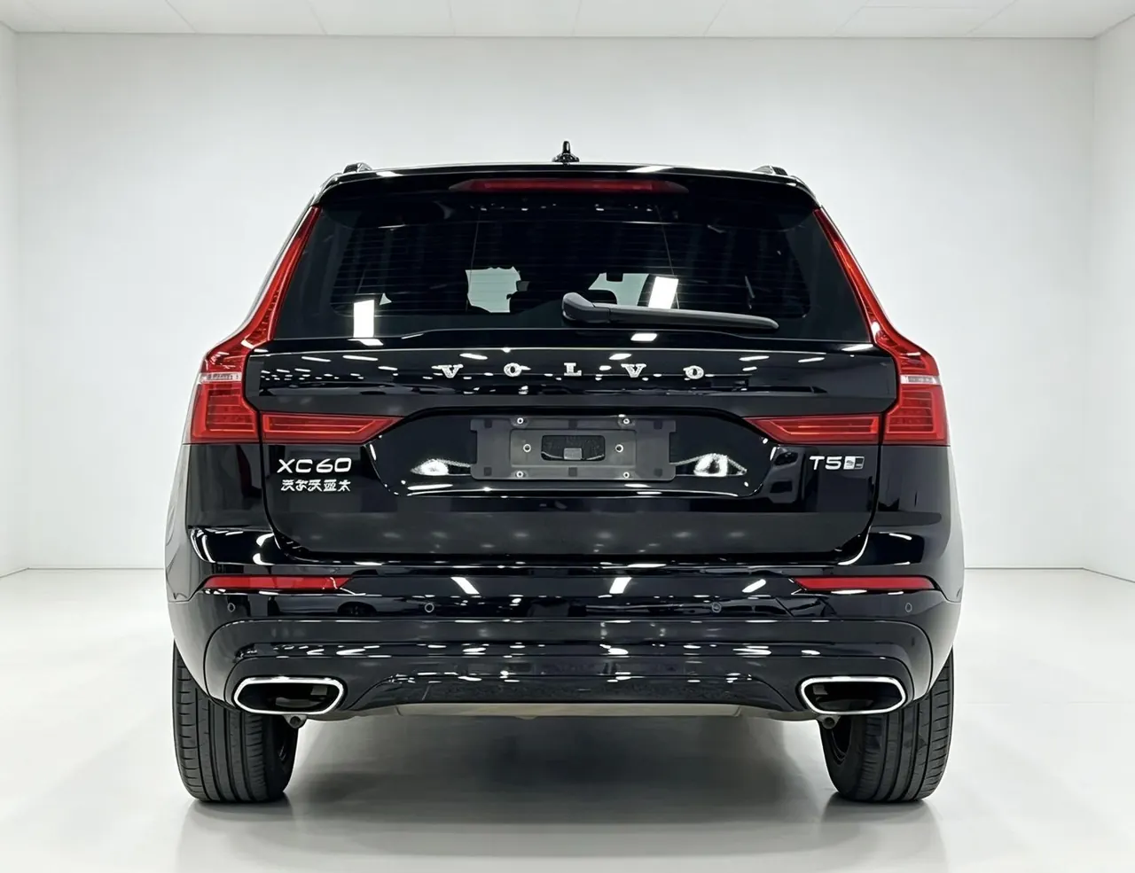 Volvo 2020 XC60 2.0T T5 4-wheel drive Zhiyuan Sports Edition Automatic Gear 9