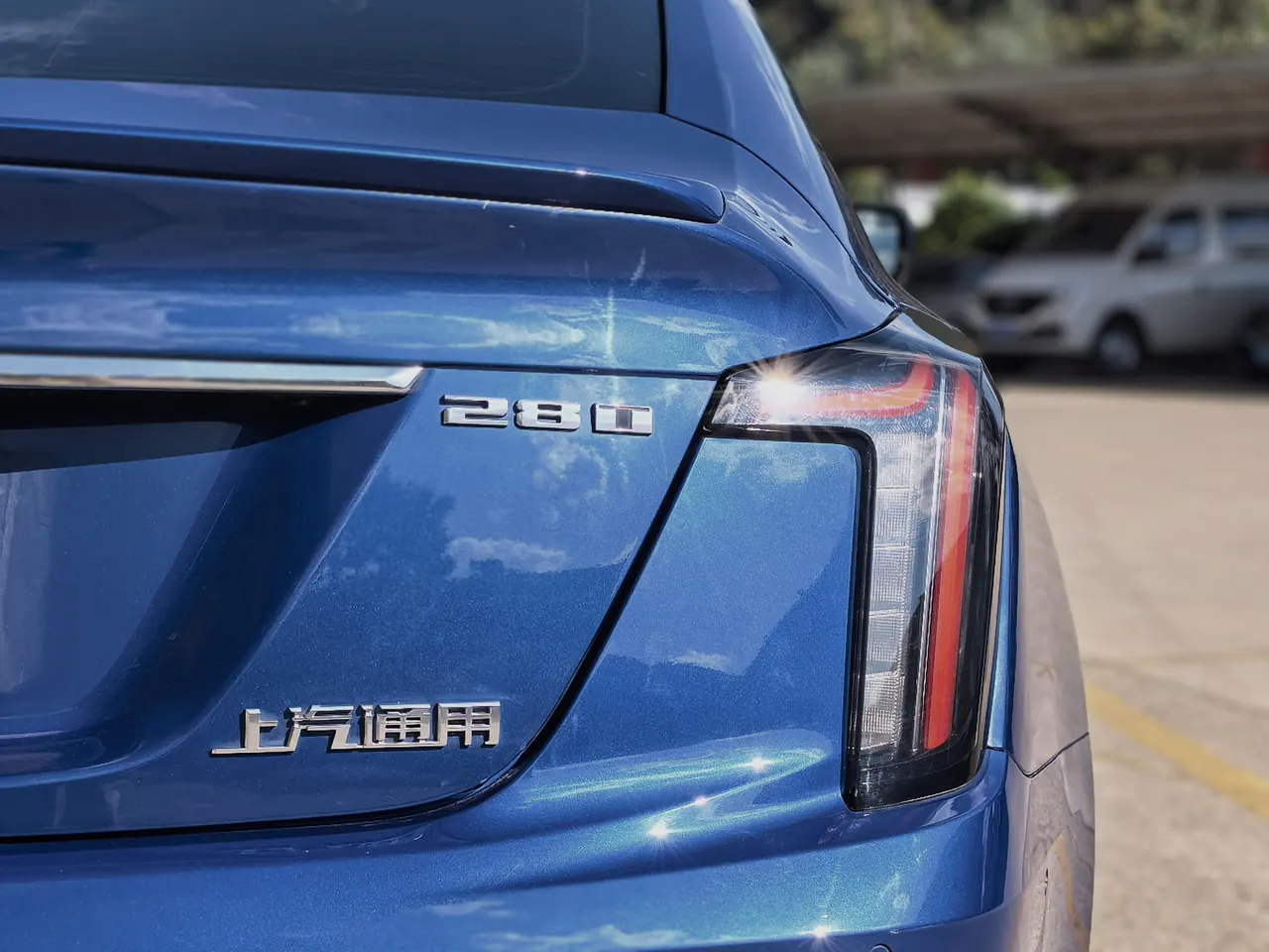 Cadillac 2020 CT5 2.0T 28T Platinum Sports Edition Automatic Gear 11