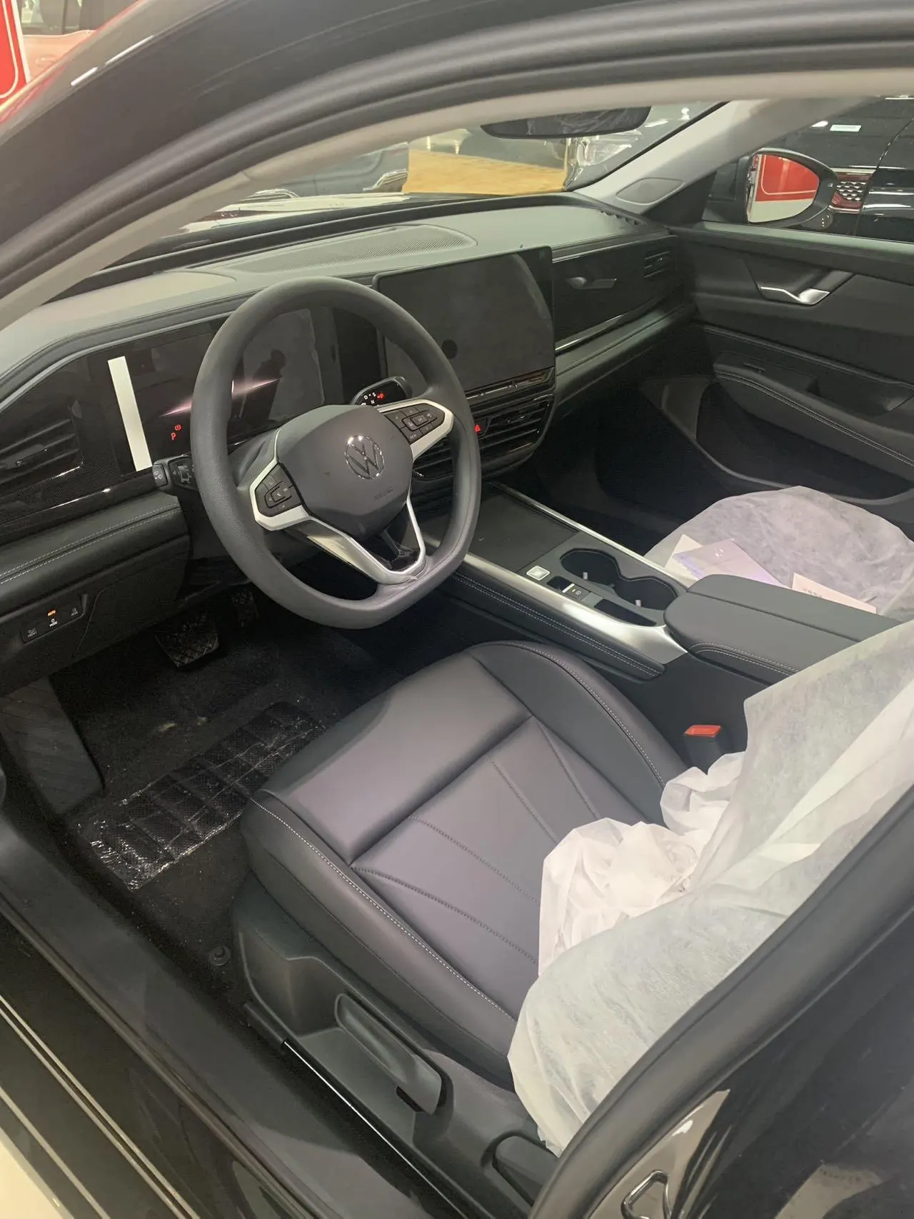 Volkswagen 2026 Passat Pro 1.5TSI 300TSI Longyao Edition Automatic Gear 4