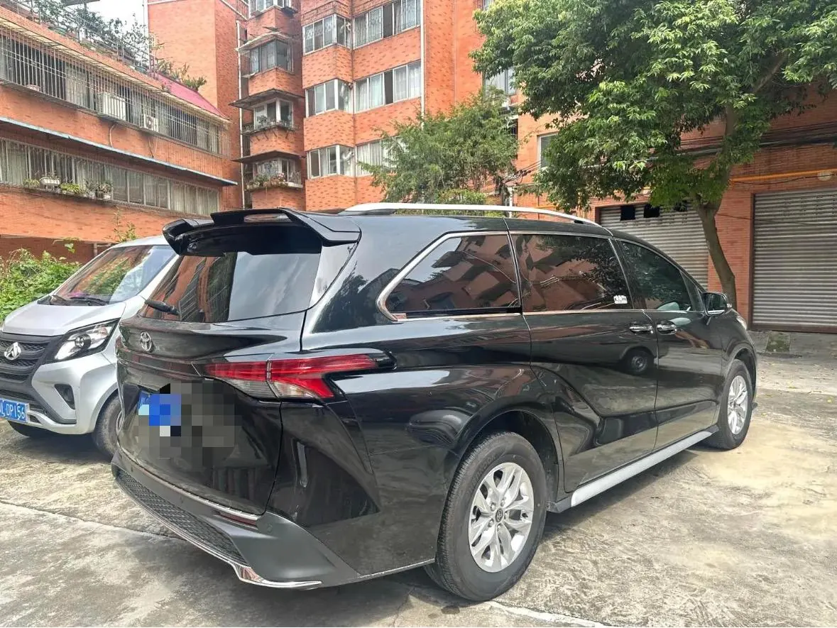 Toyota 2024 Grevia HYBRID 2.5 Stepless Comfort Edition Automatic Transmission 2