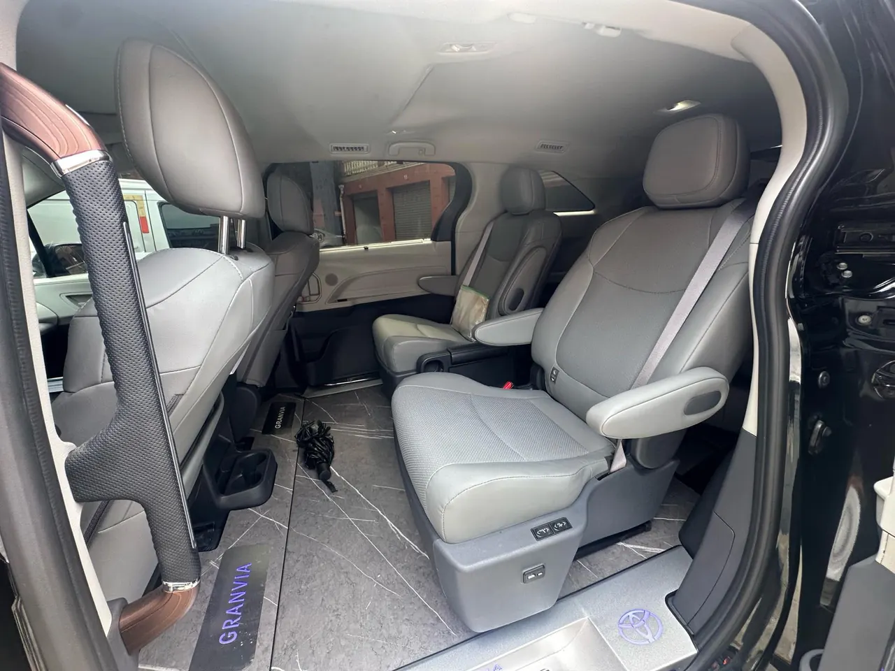Toyota 2024 Grevia HYBRID 2.5 Stepless Comfort Edition Automatic Transmission 5