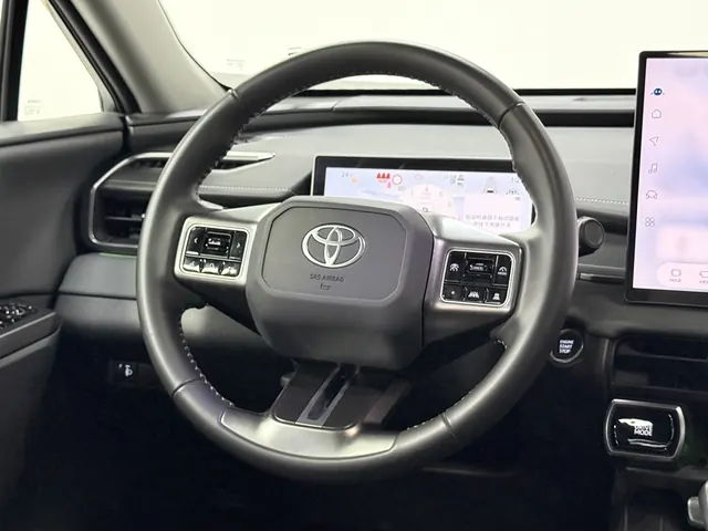Toyota 2026 RAV4 Rongbo 2.0 Stepless Two-Drive Deluxe Automatic Gear 12