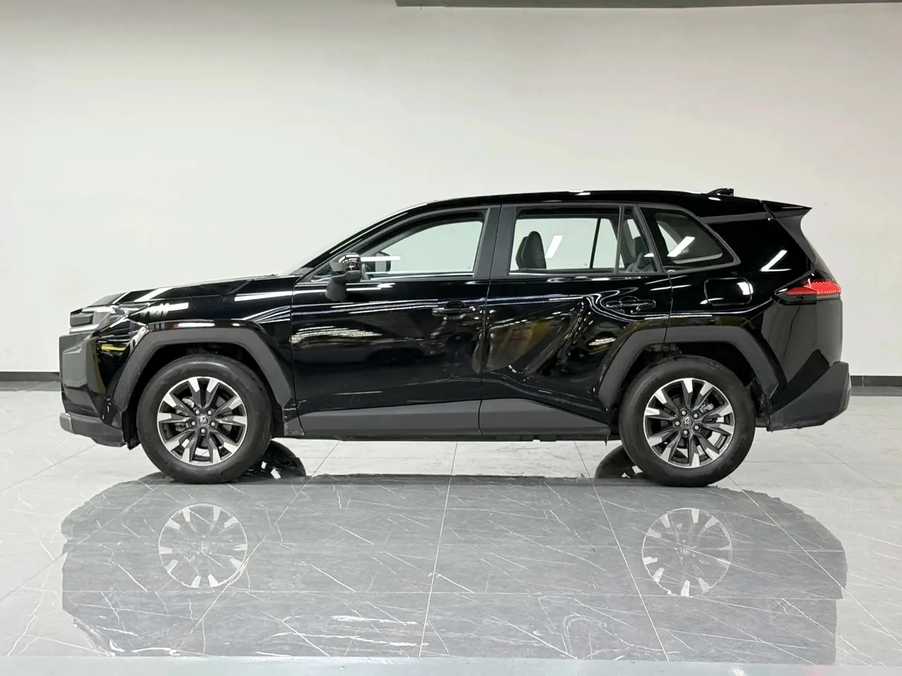 Toyota 2026 RAV4 Rongbo 2.0 Stepless Two-Drive Deluxe Automatic Gear 15