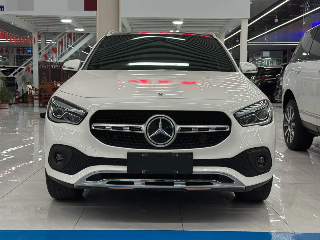 Mercedes Benz 2020 GLA 200 1.3T automatic gear 2