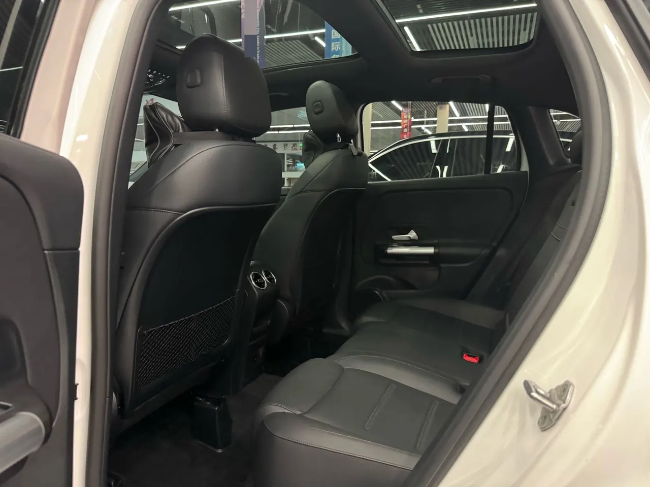 Mercedes Benz 2020 GLA 200 1.3T automatic gear 7