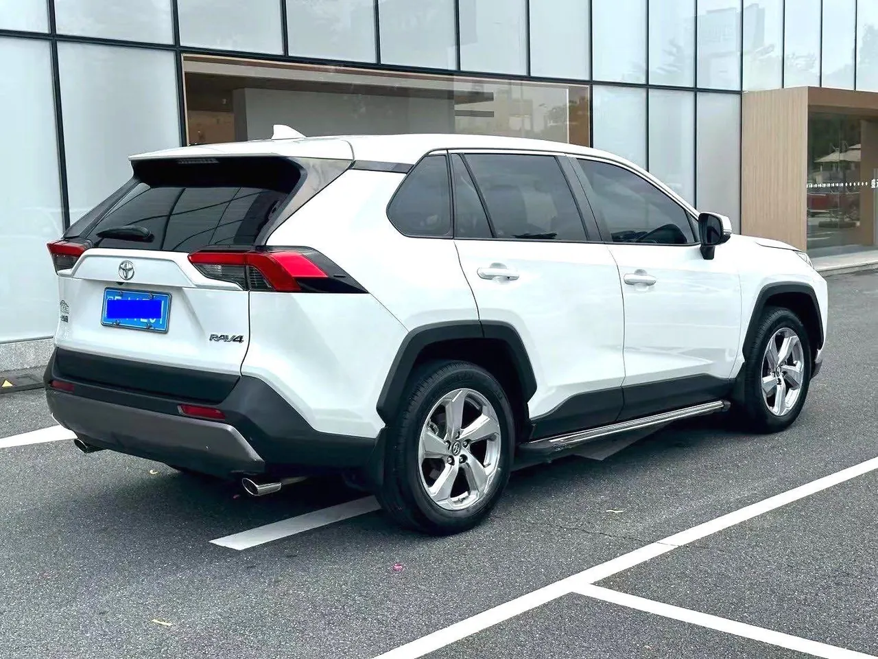 Toyota 2020 RAV4 Rongbo 2.0 Stepless Two-Drive Fashion Edition Automatic Gear 7