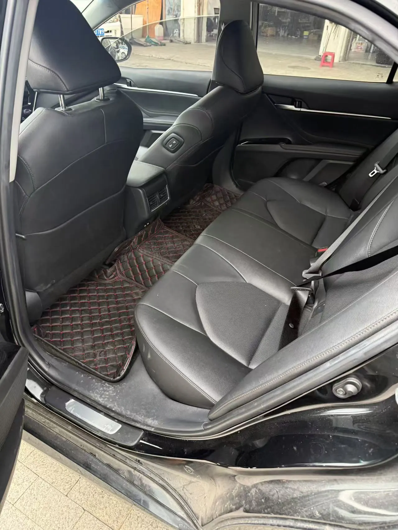 Toyota 2021 Camry 2.0G Stepless Deluxe Edition Automatic Gear 2