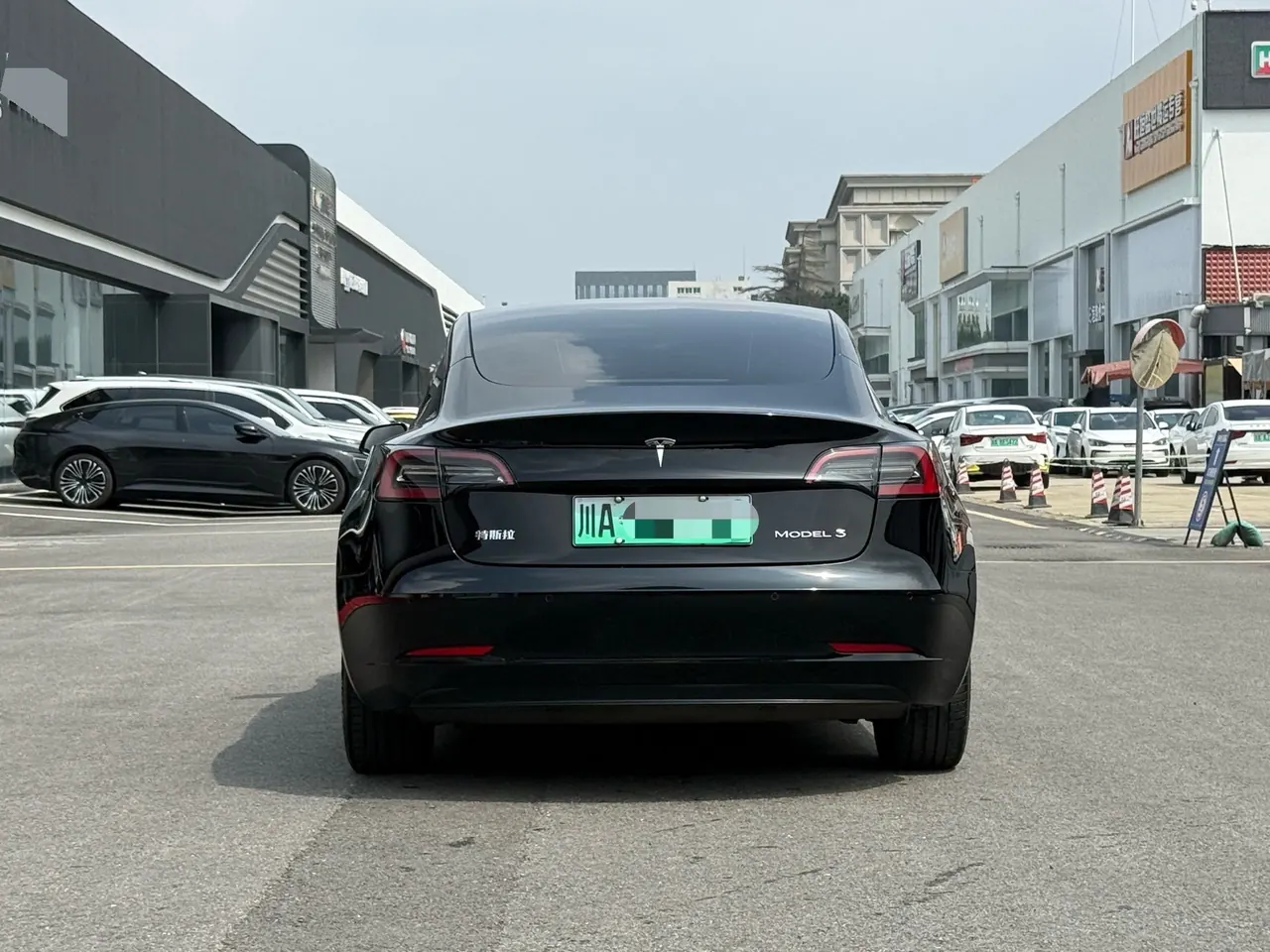Tesla 2022 Model 3 rear-wheel drive version of automatic transmission 8