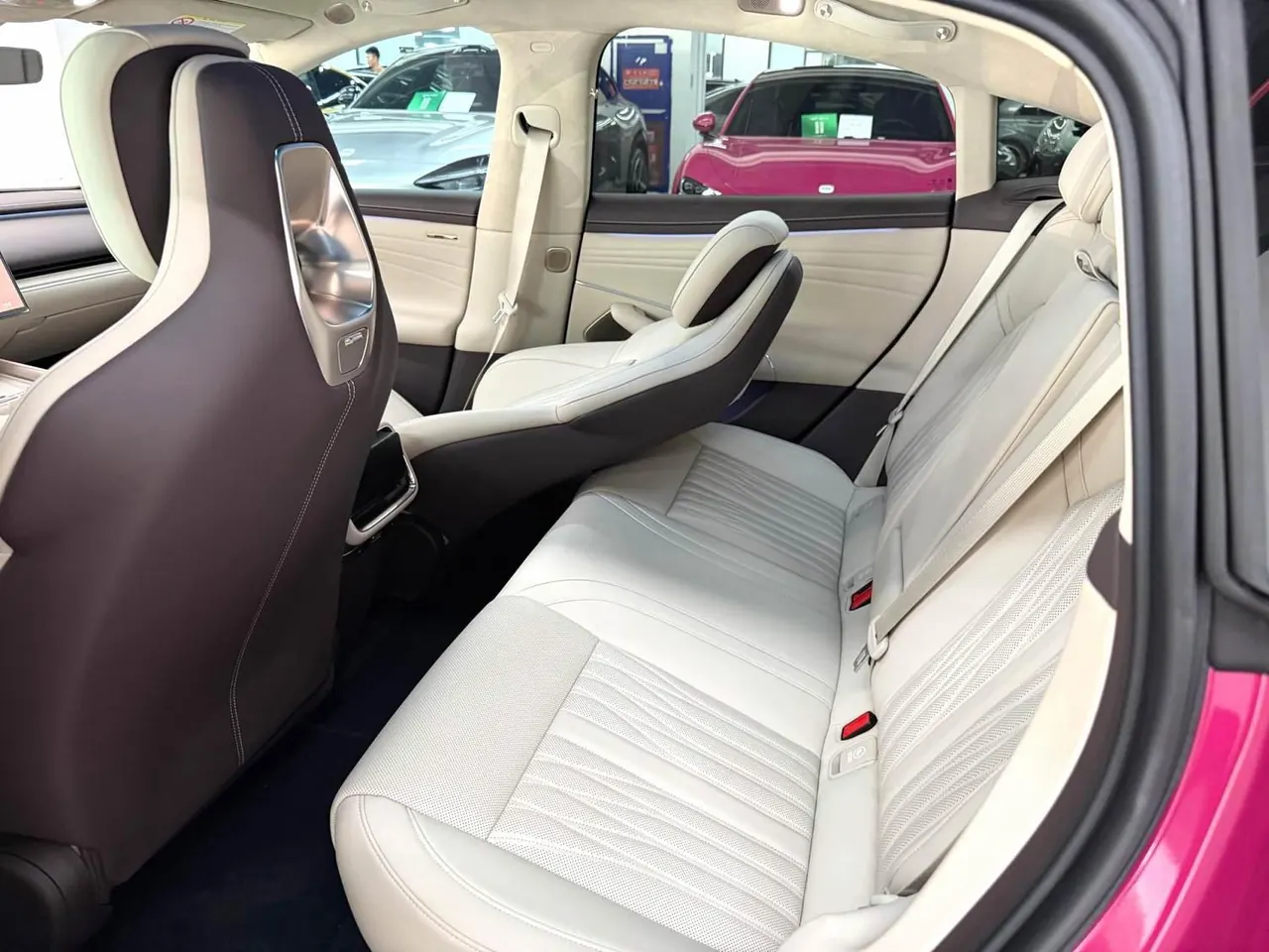 MI 2026 SU7 Max automatic gear 3