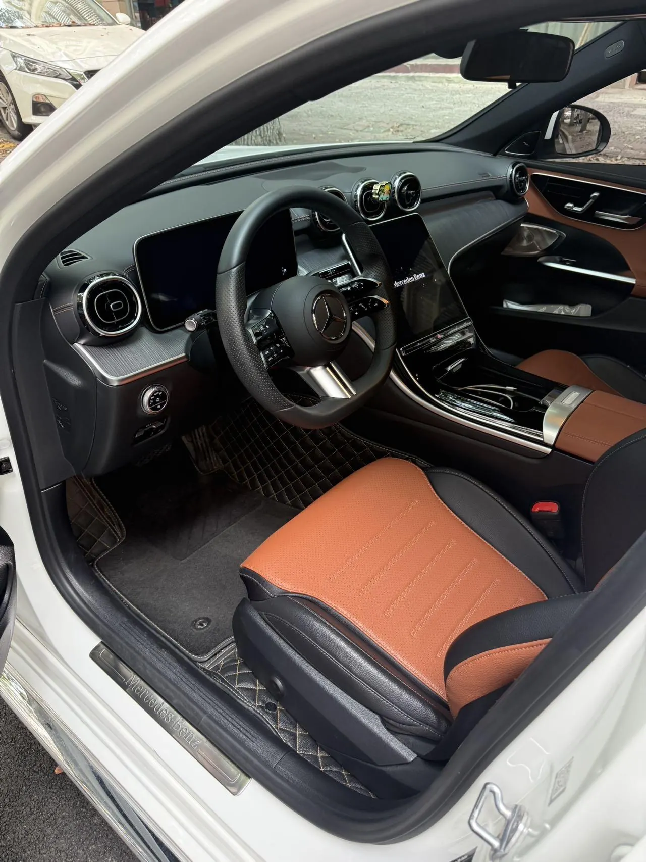 Mercedes Benz Class C 2022 C 200 L 48V 1.5T Sports Edition (Modified) Automatic Gear 2