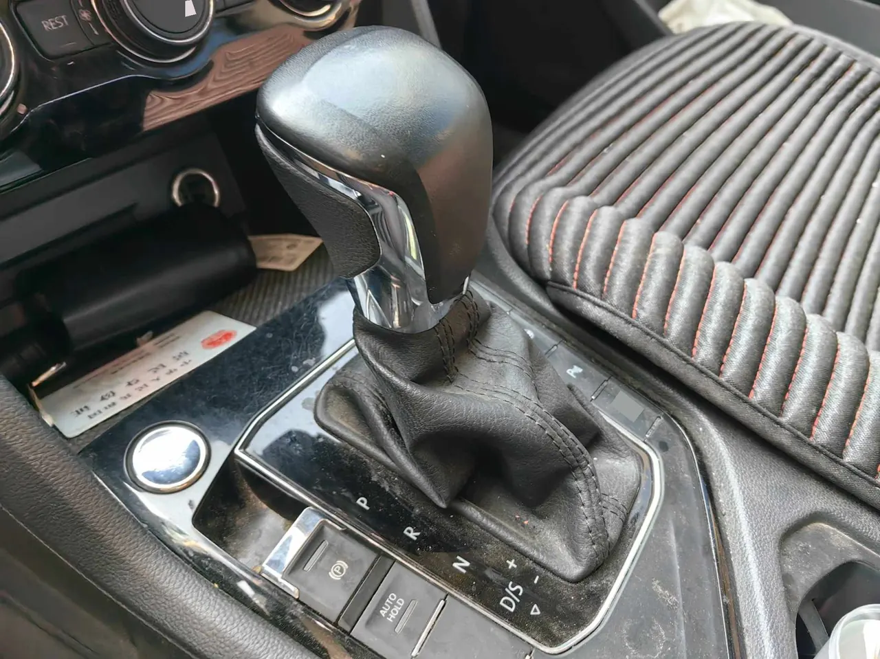 Открыть галерею: Volkswagen 2020 Tiguan L 2.0TSI 330TSI Two-Drive Smart Deluxe Automatic Gear