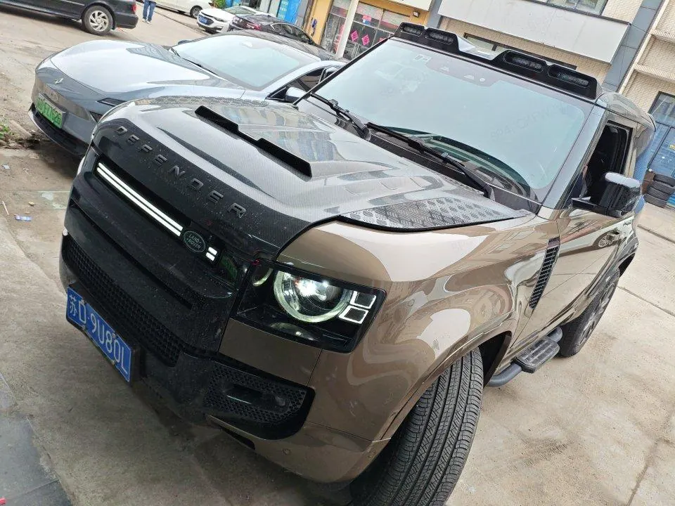 Open image lightbox: Land Rover Guard (Imported) 2023 Guard 90 48V 3.0T P400 XS Automatic Gear
