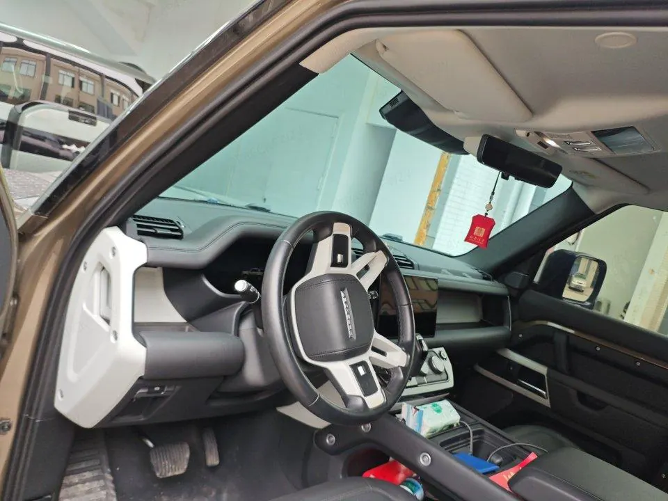 Land Rover Guard (Imported) 2023 Guard 90 48V 3.0T P400 XS Automatic Gear 3