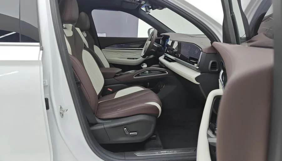 Geely 2021 XingyueL (Monjaro) 2.0TD EVO two-wheel drive smart automatic gear 10