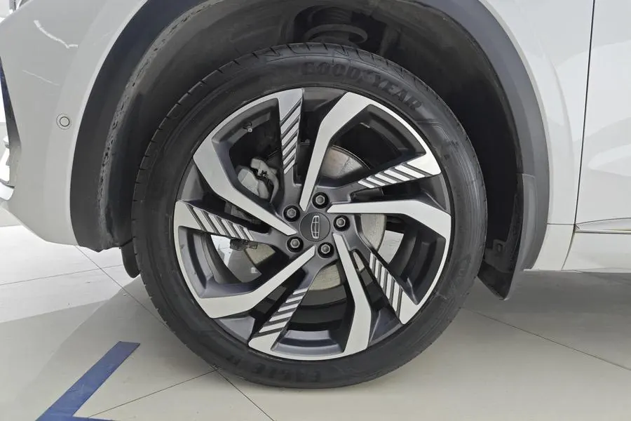 Geely 2021 XingyueL (Monjaro) 2.0TD EVO two-wheel drive smart automatic gear 4