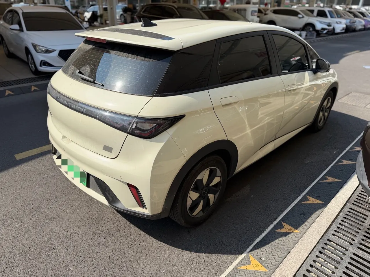 BYD 2024 Dolphin Glory 420km Free Automatic 10