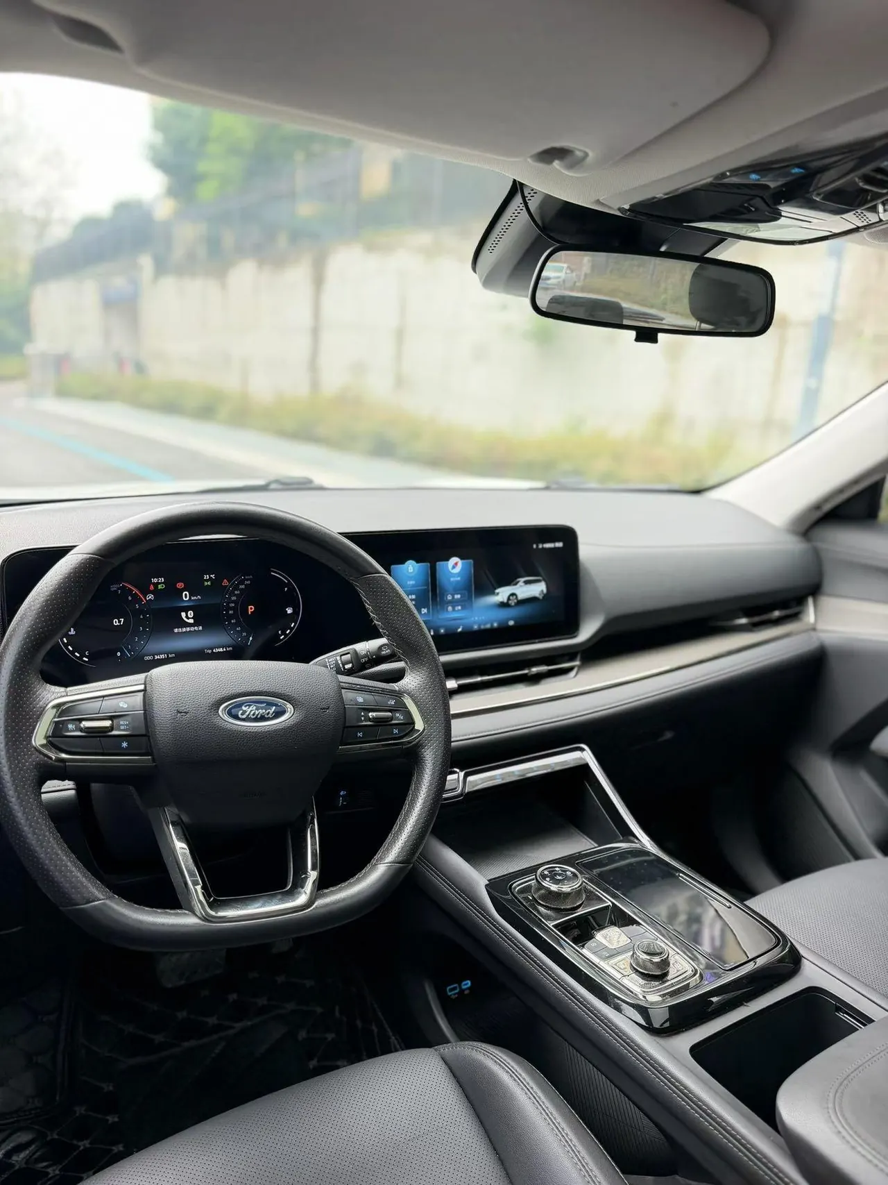 Ford 2022 collar 1.5T EcoBoost 170 platinum collar automatic gear 5