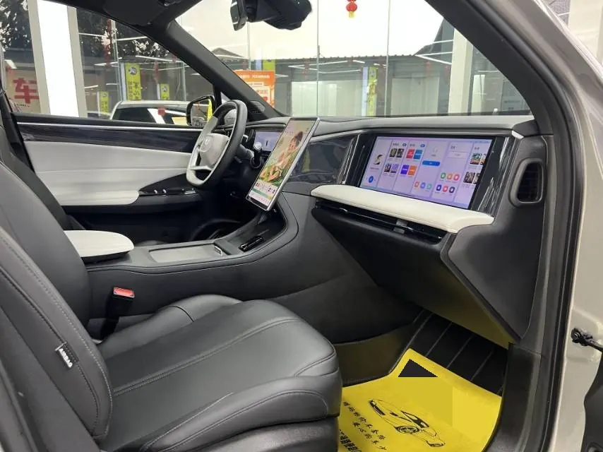 Geely Galaxy 2024 L7 1.5T Longteng Edition 55km PRO Automatic Gear 7