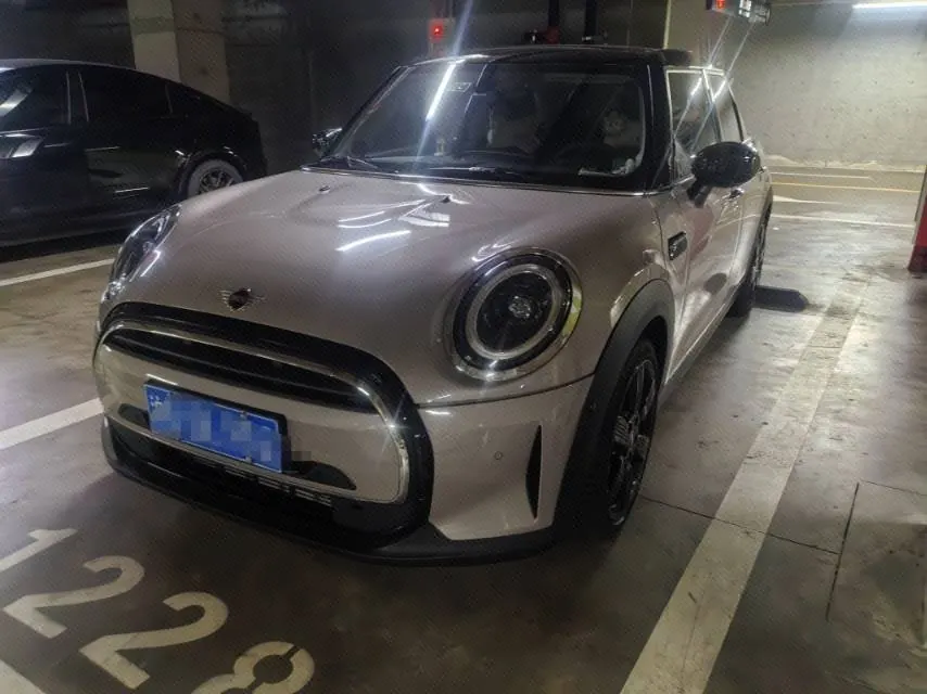 Open image lightbox: MINI Mini 5-Door (Imported) 2023 Mini Cooper 1.5T Artist (Modified) Automatic Gear