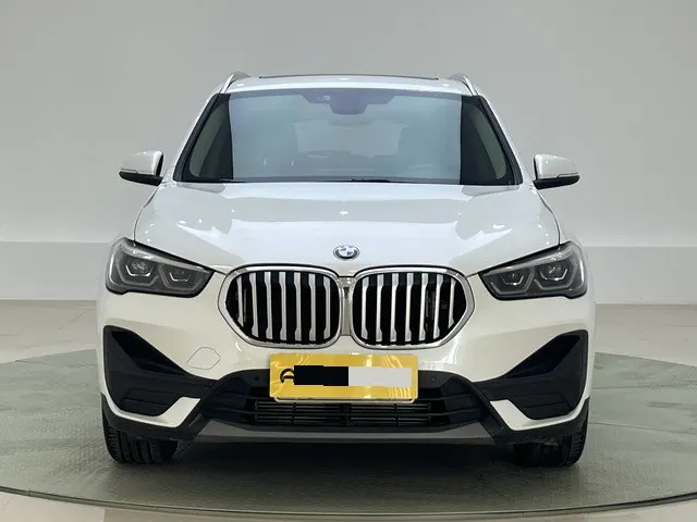 BMW 2020 X1 sDrive25Li 2.0T Leading Automatic Gear 2