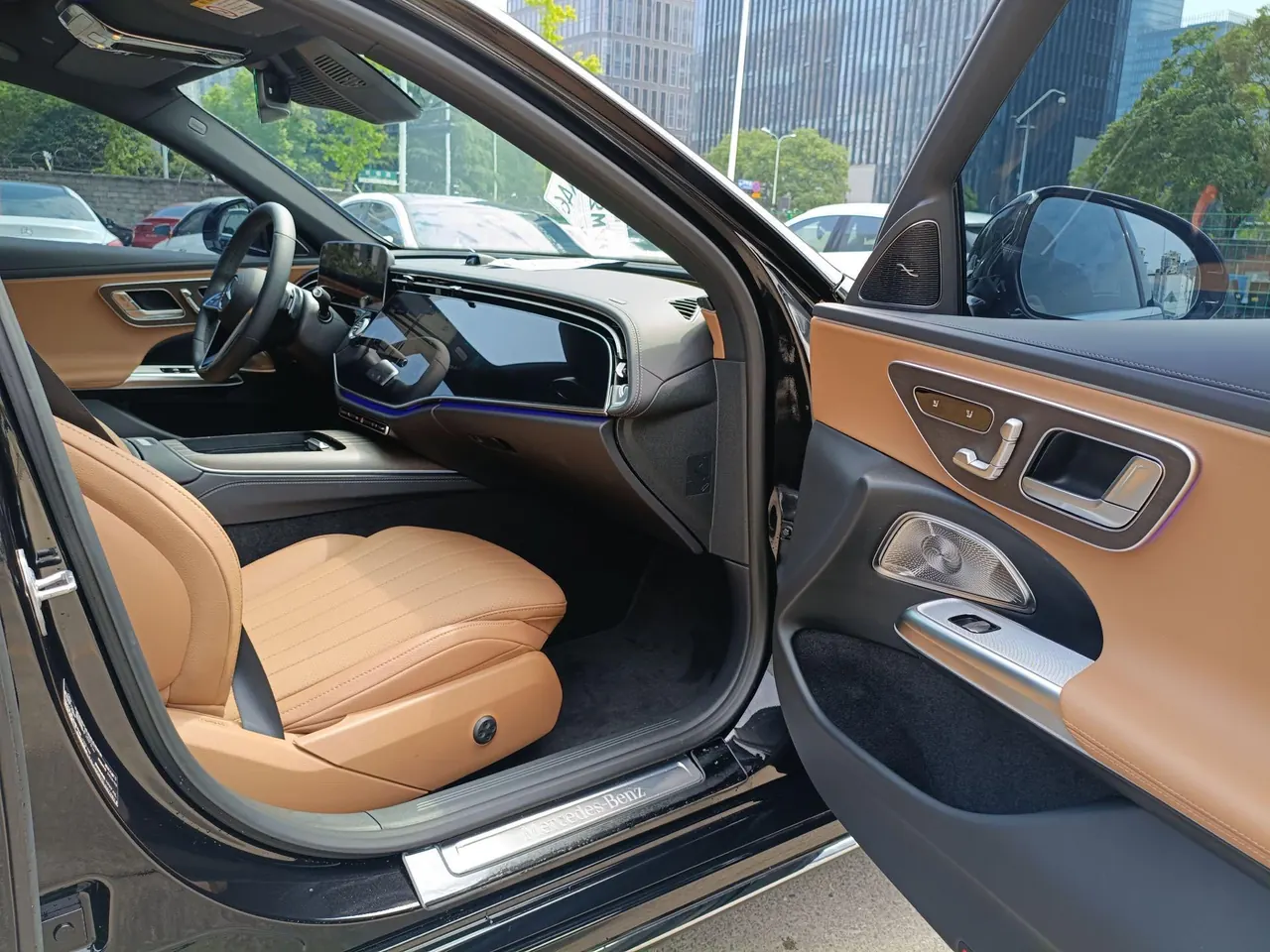 Mercedes Benz E Class 2026 E 300 L 48V 2.0T Luxury (Modified) Automatic Gear 6