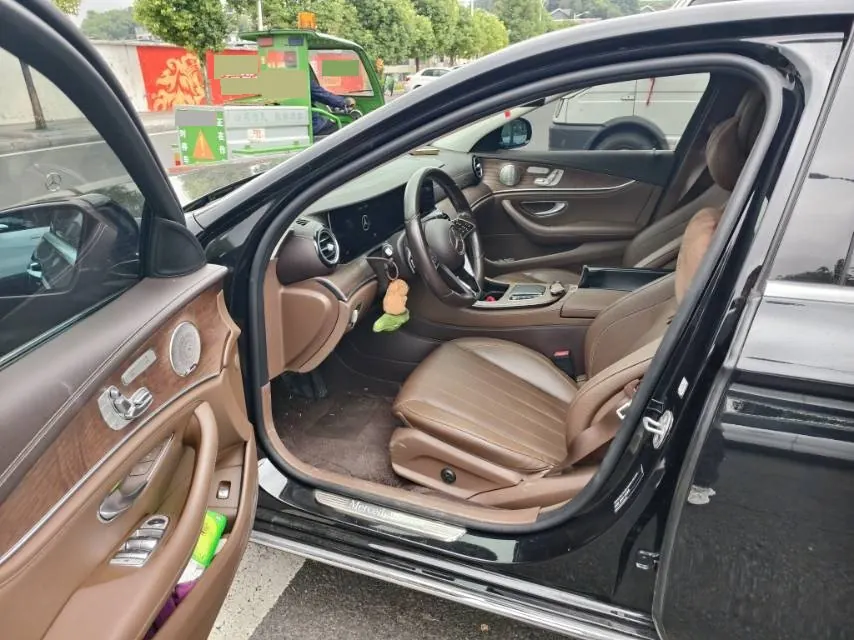 Mercedes Benz E Class 2023 E 300 L 2.0T Luxury Automatic Gear 13