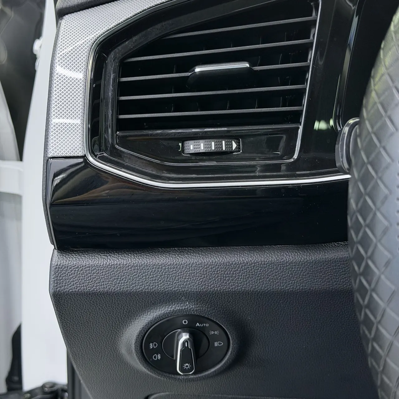 Volkswagen 2022 Tanyue 1.4TSI 280TSI Two-Drive Deluxe Smart Joint Edition Automatic Gear 12