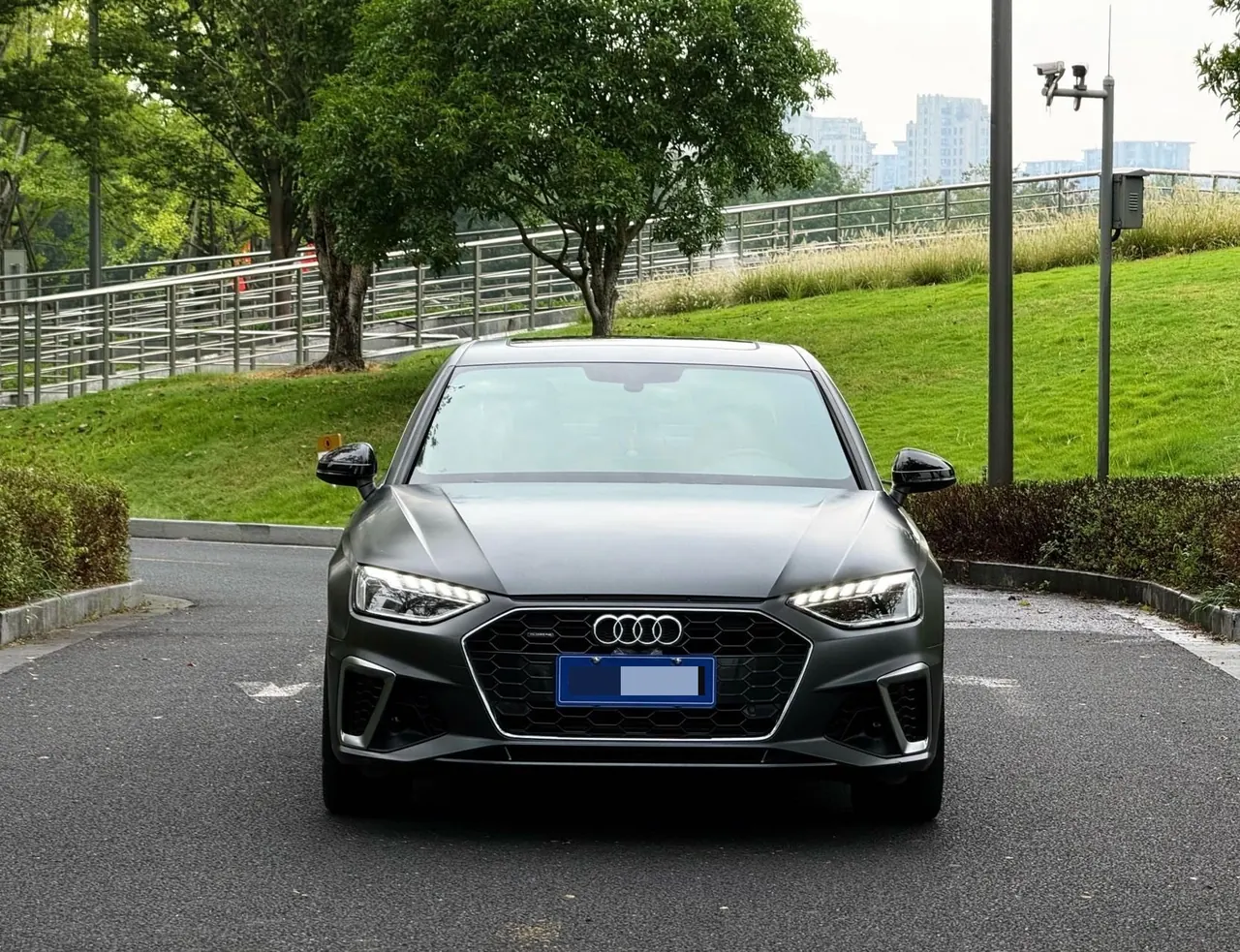 Audi 2020 A4L 2.0TFSI 40TFSI Quattro Deluxe Dynamic Automatic 2