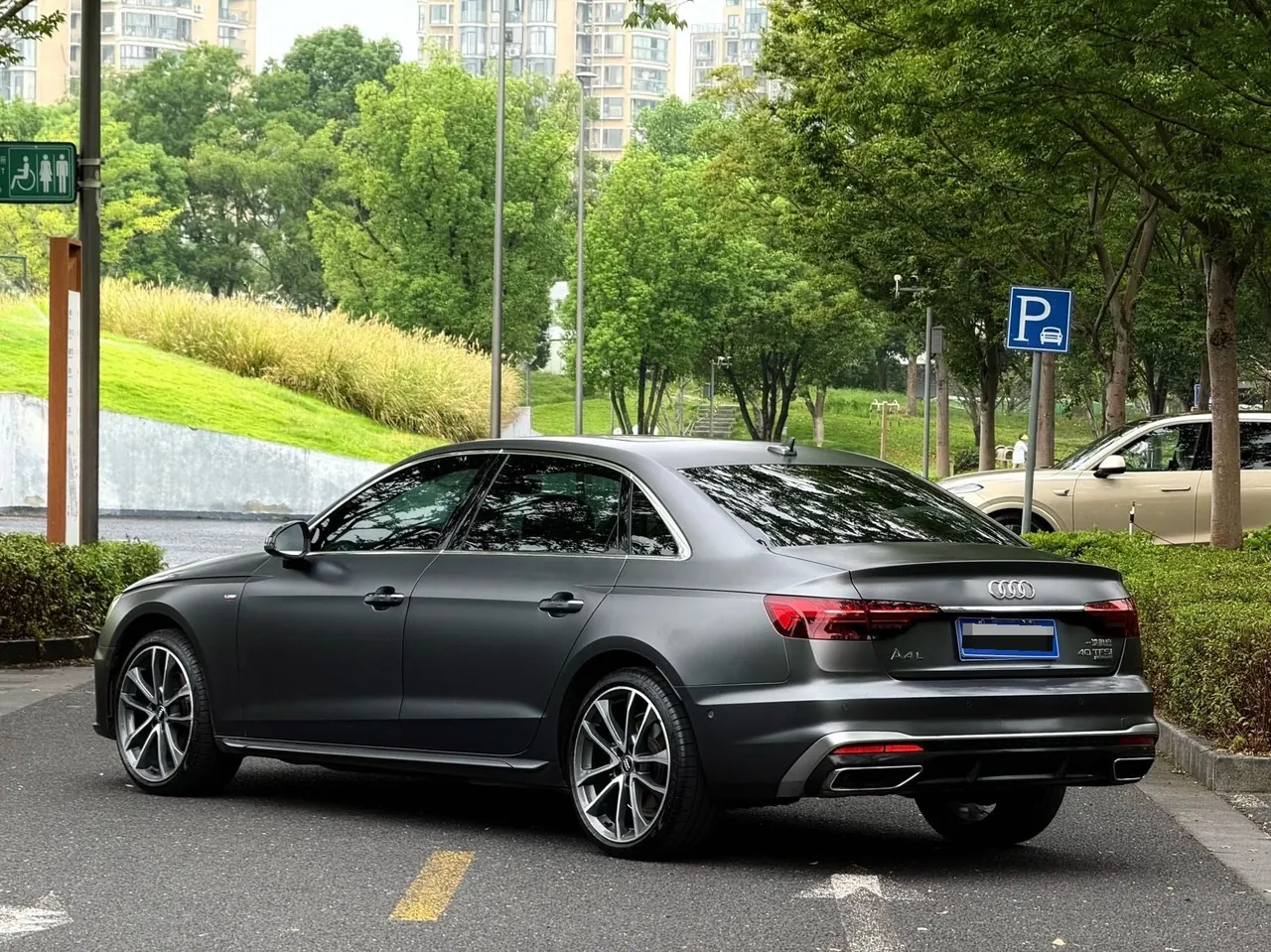 Audi 2020 A4L 2.0TFSI 40TFSI Quattro Deluxe Dynamic Automatic 8