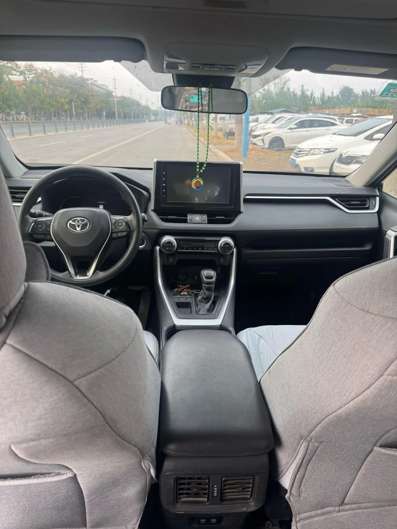 Toyota 2020 RAV4 Rongbo 2.0 Stepless Two-Drive Fashion Edition Automatic Gear 8
