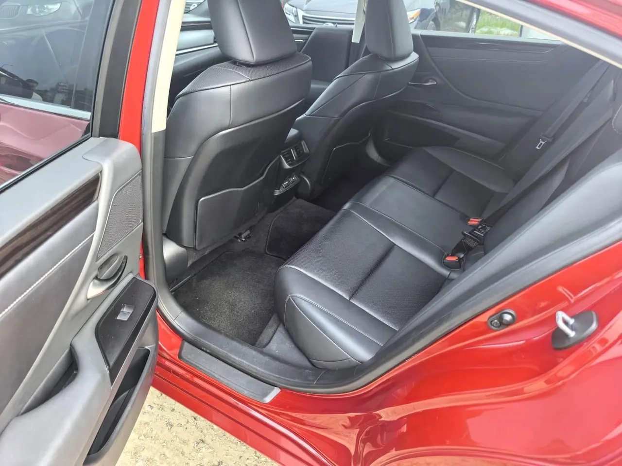 Lexus ES (Imported) 2020 ES200 2.0 Stepless Deluxe Edition Automatic Gear 4