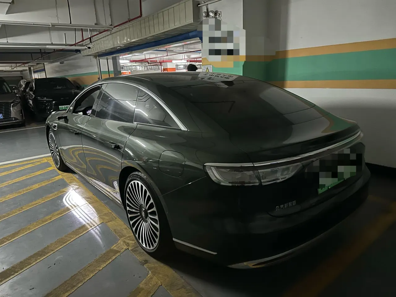Luxeed 2026 S9 Ultra Rear Drive 53kWh(896 Line Laser Radar) Automatic Gear 7