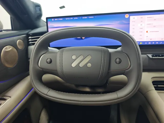 IM 2026 IM LS8 66 Ultra Technology Flagship Large Five-seater Automatic Transmission 11