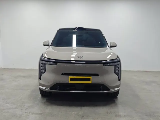 IM 2026 IM LS8 66 Ultra Technology Flagship Large Five-seater Automatic Transmission 4