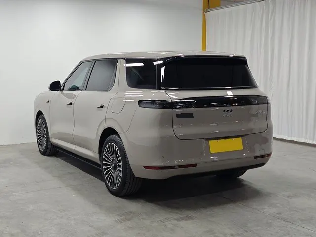 IM 2026 IM LS8 66 Ultra Technology Flagship Large Five-seater Automatic Transmission 6